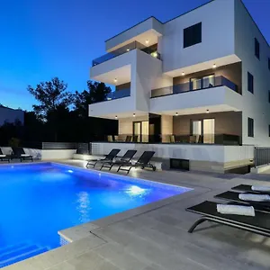  Apartmán Ankora 1 With Heated Pool